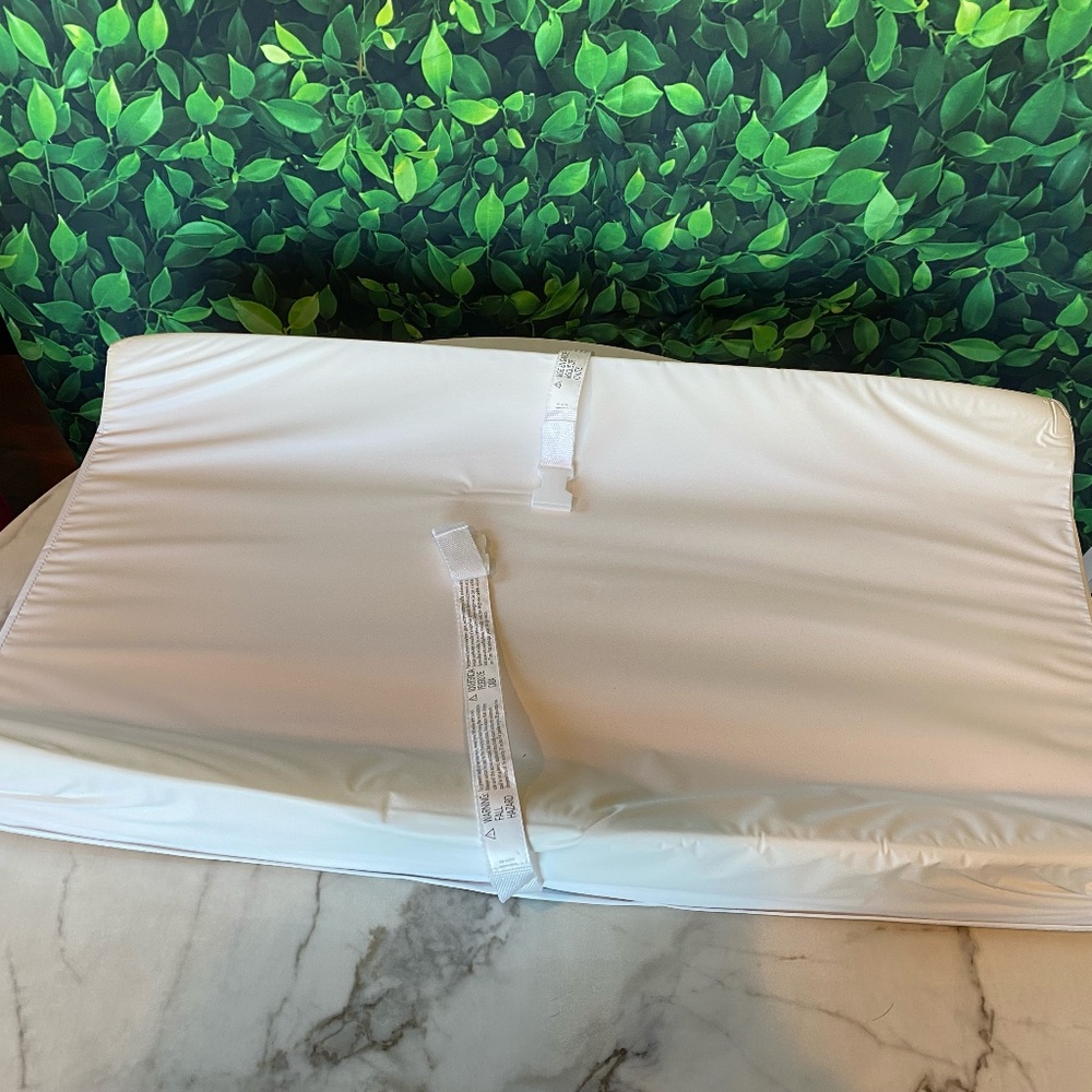 Munchkin Changing Pad and sheep cover
